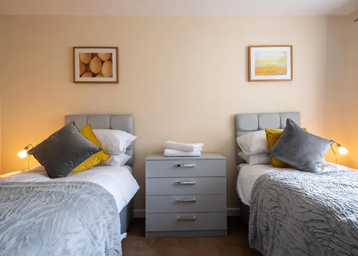 Apartment 4